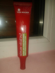 crema anti-rid pentru ochi serum vegetal yves rocher foto