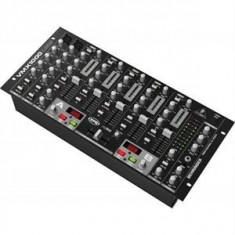 Behringer VMX 1000USB 7-canale DJ mixer rack mixer foto