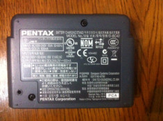 INCARCATOR ACUMULATORI CAMERE - Pentax Battery Charging Stand D-BC42 foto