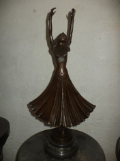 Statueta superba din bronz Chiparus pe postament din marmura 49 cm inaltime piesa deosebita foto