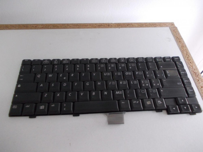 Tastatura laptop HP Compaq Evo N1000C N1000V N1015V N1020V 285530-061 k990103f1