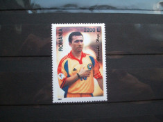 ROMANIA 2200 LEI 2001 / NECIRCULAT / GHEORGHE HAGI foto