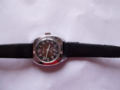 CEAS DE DAMA CHRONOS , MADE SWISS ,FUNCTIONEAZA . foto