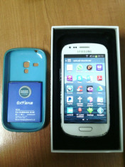 Samsung Galaxy S3-Mini - GT I8190 + card 16 GB foto