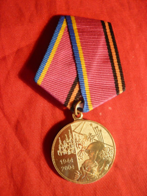 Medalie 60 Ani -Victoria contra fascismului si Eliberarea Ukrainei ,2004 ,cu panglica , bronz foto