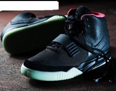 vand adidas / gheata NIKE YEEZY 2 --- PE STOC !! CURIER GRATUIT !! foto