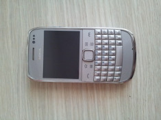 Nokia E6- 00 Argintiu - 8. 0 Megapixels foto