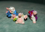 lot 3 figurine jucarie surpriza ou kinder, cartite albe, simpatice,