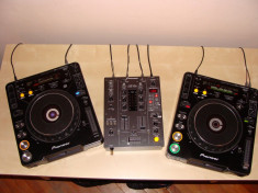 Pupitru DJ playere - Pioneer CDJ 1000mk3 + CDJ 1000mk2 + mixer Pioneer DJM 400 foto