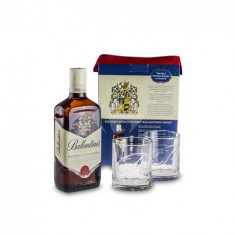 Whisky Ballantine&amp;#039;s 0.7L + 2 PAHARE BALLANTINE&amp;#039;S foto