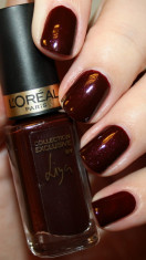 OJA ROSU BURGUNDY L`OREAL PARIS COLOR RICHE COLLECTION EXCLUSIVE LIYA foto