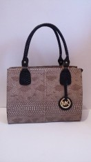 Geanta Michael Kors Sarpe Crem Noua foto