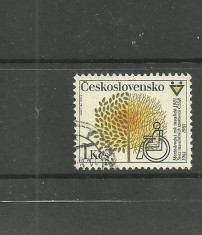 CEHOSLOVACIA 1981 - HANDICAPAT IN SCAUN CU ROTILE, timbru stampilat T143 foto