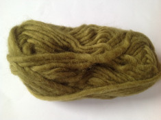 Fir de tricotat sau crosetat , moale , lana merinos 100% , de tip suvita , kaki militar verde - buna si pt impaslit - pret pe 625g foto