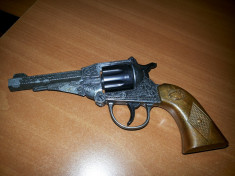 Pistol &amp;quot;Edison&amp;quot;replica ,metalic cu capse ,pentru panoplie foto