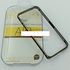 Bumper aluminiu iPhone 5 / 5S negru
