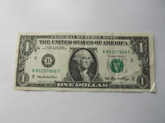 Statele Unite ( SUA ) 1 Dollar 2006 - serie 89107806 ( B - New York ) P#523 ; circulata foto