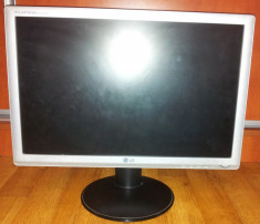 Monitor color LCD 19&amp;#039;&amp;#039; inch LG Flatron W1934S foto