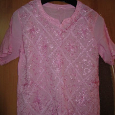 Bluza de panza cu broderie