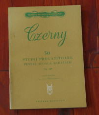 Partitura --- Czerny - 30 studii pregatitoare pentru scoala agilitatii op 849 - Ed. Muzicala 1979 - 58 pagini foto