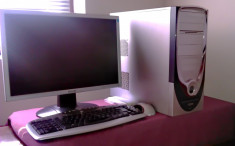 Vand Sisteme Desktop cu monitor foto