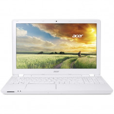 Laptop ACER Aspire V3-572G-64W2 15.6 inch HD Intel i5-5200U 4GB DDR3 1TB HDD nVidia GeForce 820M 2GB Linux White foto