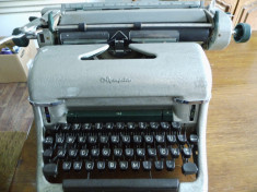 masina de scris olympia raritate foto