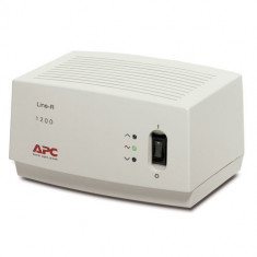 APC Stabilizator de tensiune APC line-R LE1200I, 1200VA foto