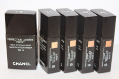 Fond de ten Perfection Lumiere Velvet CHANEL SPF15 30 ml , original foto