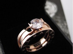 Inel BVLGARI Diamond,18k Gp -din 2 piese.(model logodna) foto