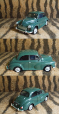 Morris Minor Saloon 1/18 foto