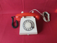 Telefon vechi comunist, telefon cu disc de colectie Epoca de aur foto