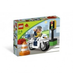 LEGO DUPLO Motocicleta de politie (5679) foto