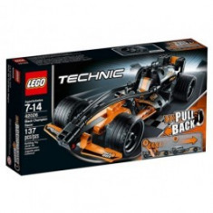 LEGO Technic Masina neagra campioana de curse (42026) foto