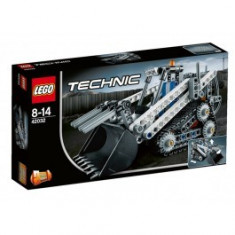 LEGO Technic Incarcator compact cu ?ine (42032) foto