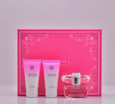 Parfum Versace Bright Crystal SET 50 ML apa de toaleta + 50 ML lotiune de corp + 50 ML gel dus, pentru femei foto