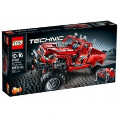 LEGO Technic Camioneta pentru marfuri grele (42029) foto