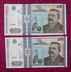 lot doua bancnote 200 lei 1992 UNC necirculate SERII CONSECUTIVE foto