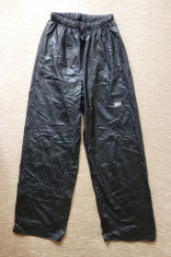 Pantaloni Helly Hansen; marime XS, vezi dimensiuni; 100% impermeabili; ca noi foto