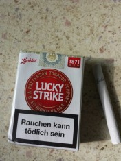 Lucky strike fara filtru foto
