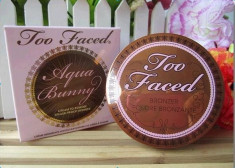 Pudra cremoasa bronzer TOO Faced Aqua Bunny foto