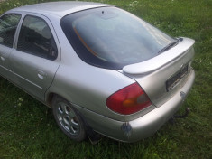 haion + luneta ford mondeo mk2 foto