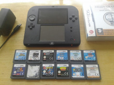 Vand consola nintendo 2DS , incarcator, 12 jocuri originale ds foto