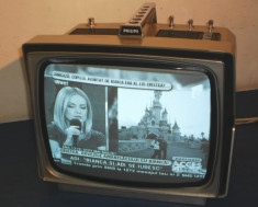 Vintage tv Philips alb negru foto