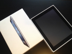 iPad 3 64Gb 4G Wifi + Husa iPad noua + Husa iPad Smart Case foto