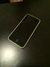 Iphone 5 C yellow foto
