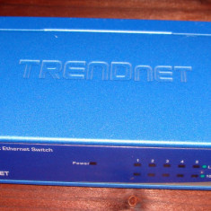 SWITCH TRENDNET 10/100Mbps TE100-S55Eplus router