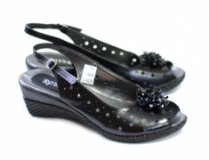 Sandale dama cu platforma din piele naturala Negru cu perforatii - Made in RO foto