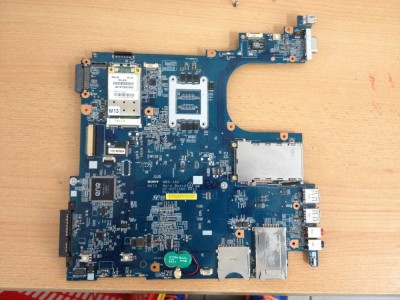 Placa de baza Sony VGN N365E A63. foto