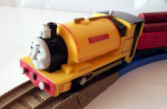 TOMY/TrackMaster trenulet baterii jucarie-Thomas locomotiva PROTEUS cu 2 vagoane foto